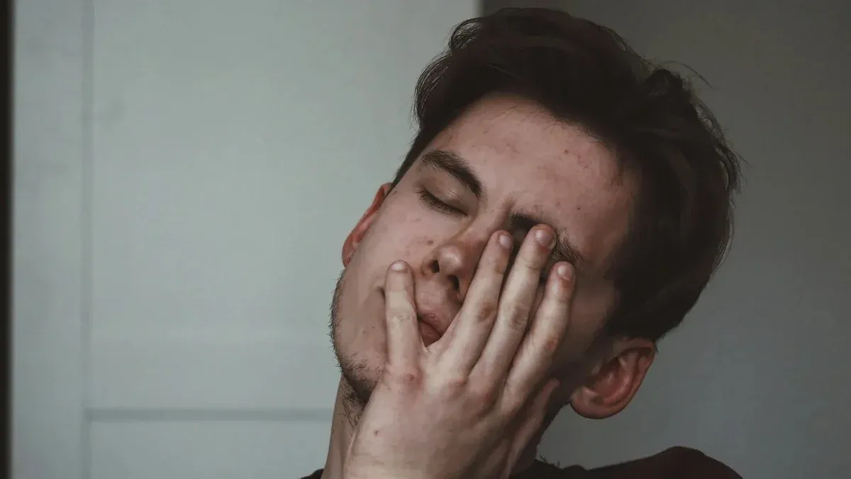 简一成长视点 | 癌症：不仅是身体的挑战，更是心灵的战役
