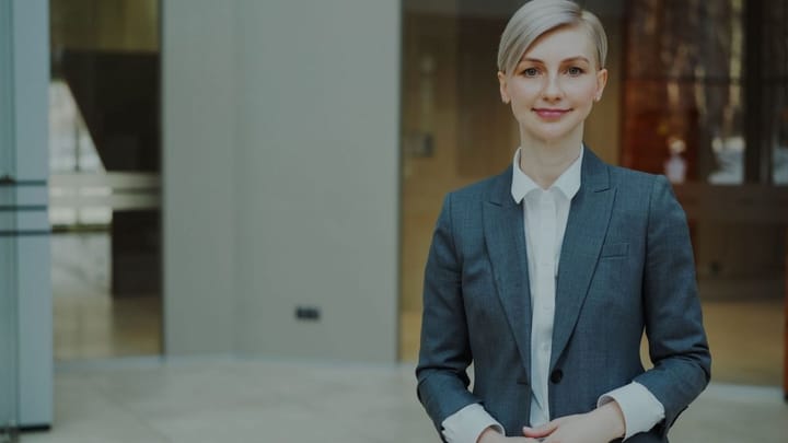 女性气质与专业能力，真的水火不容吗？